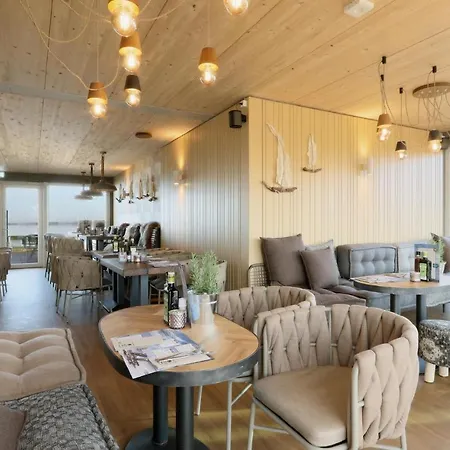 Penthouse Deluxe Apartament *